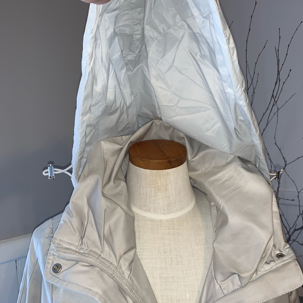 Spring Coat - Picture 4 of 5